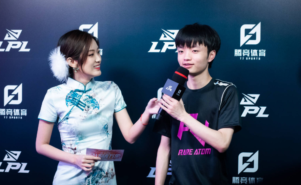 洲赛场上 洲赛场上