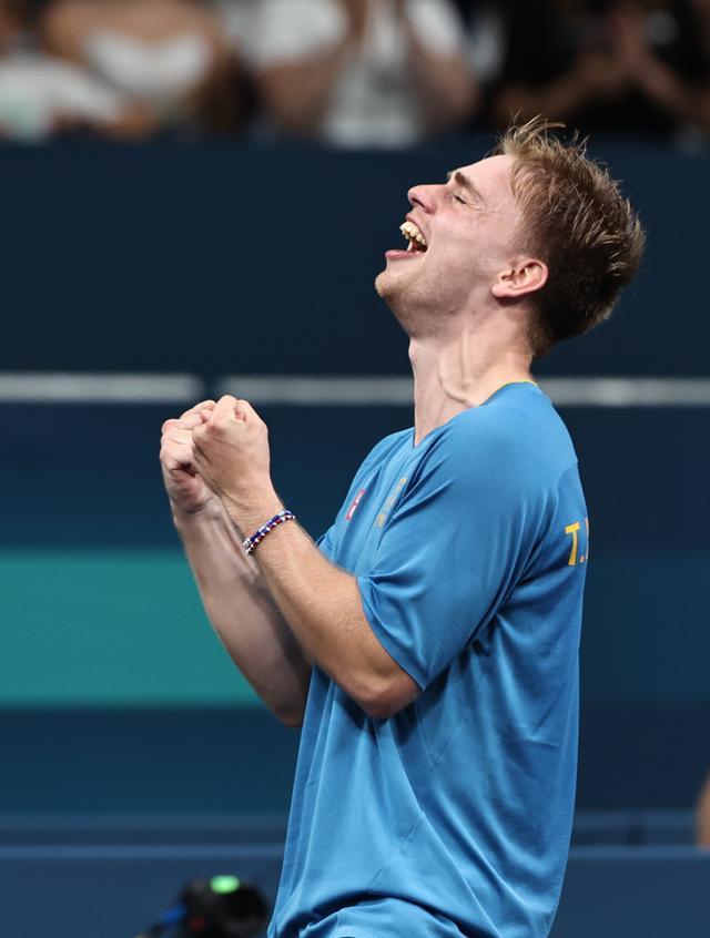 他在比赛中 他在比赛中