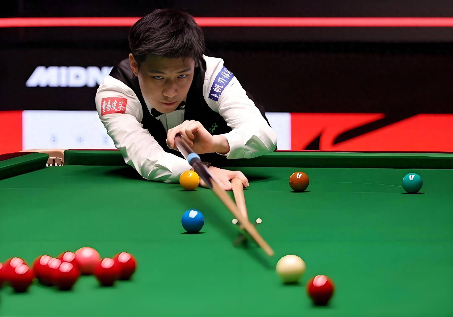 坚持不懈的 坚持不懈的